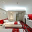 Planet Hotel