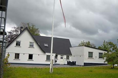 Serengeti & Stayover