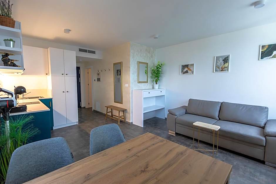 Blue Pearl Elite Apartments