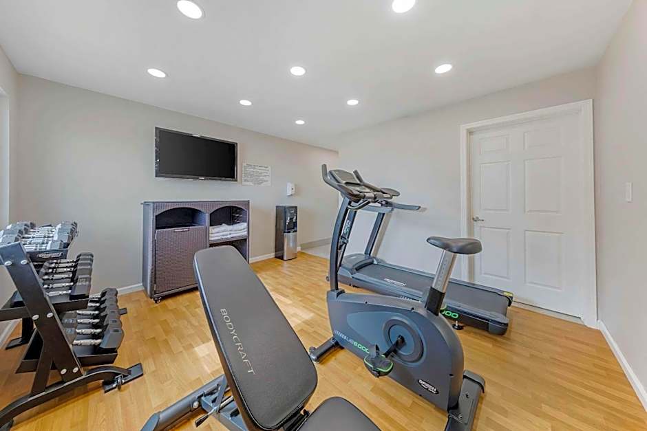 Quality Inn Kettleman City near Hwy 41