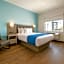 Travelodge by Wyndham LAX South
