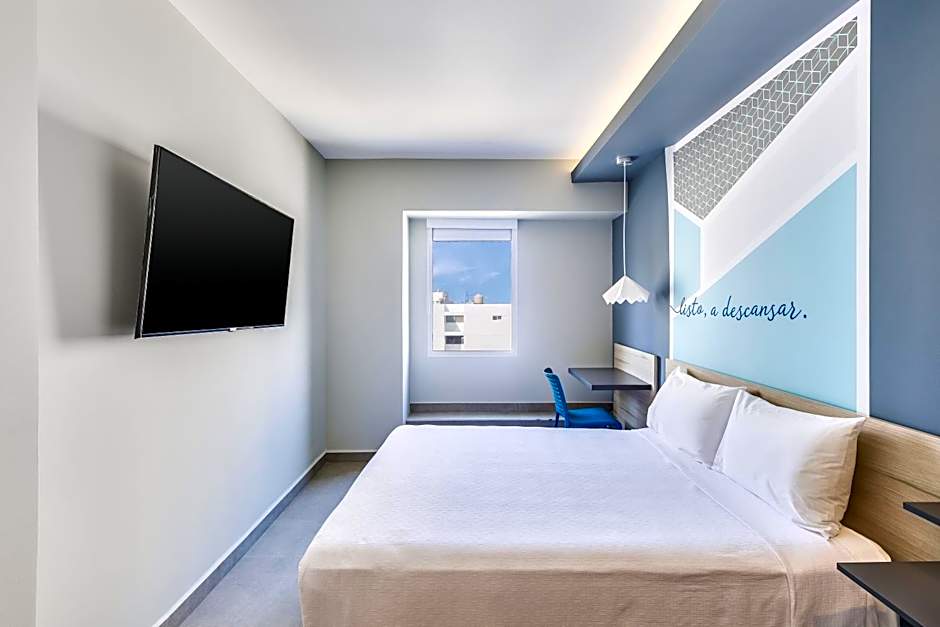 One Acapulco Costera