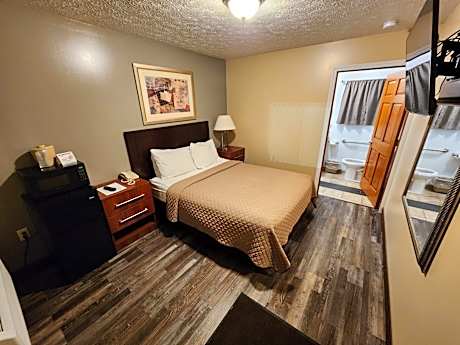 Queen Room - Disability Access