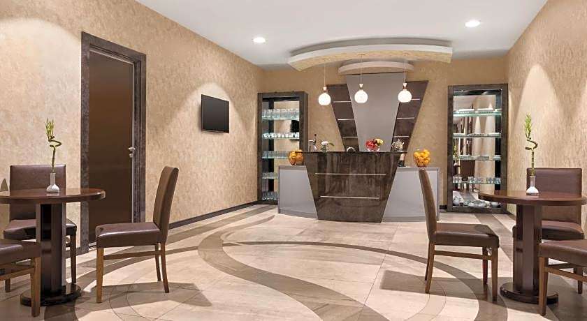 Days Hotel Baku