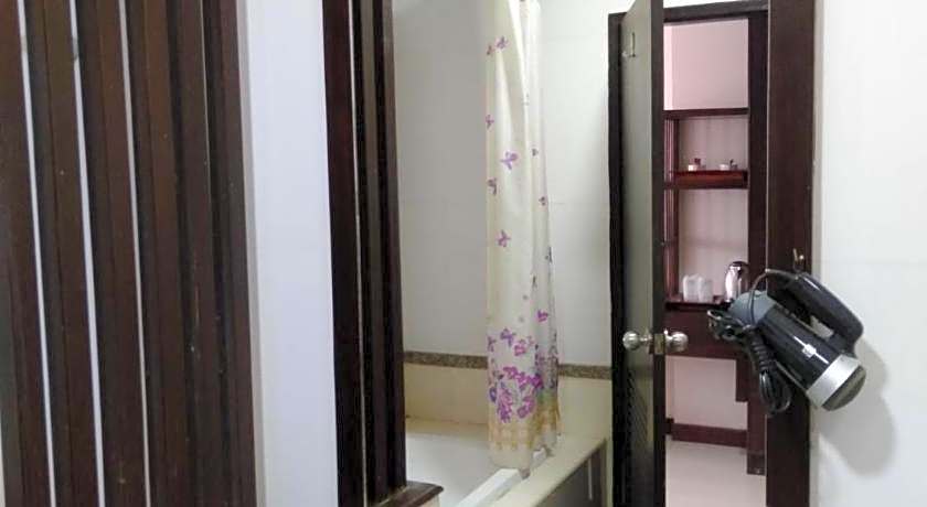 Grand Phranakhon Hotel