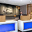 Holiday Inn Express and Suites Redding By IHG