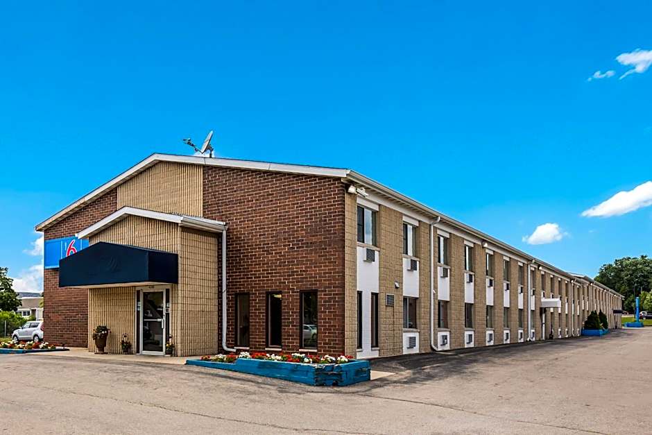 Motel 6-Madison, WI - East