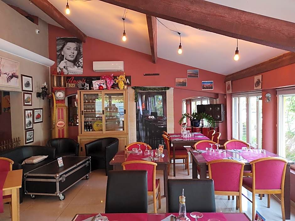 Atoll Hotel restaurant