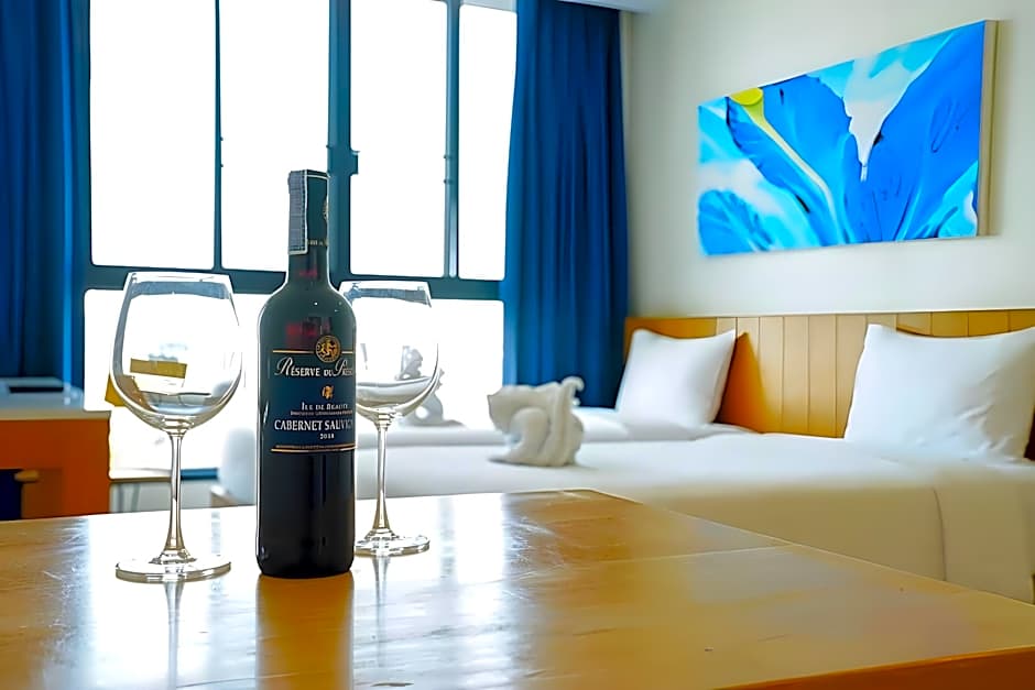 130 Hotel & Residence Bangkok (SHA Plus)