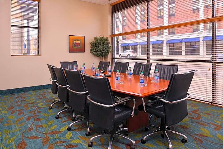 Candlewood Suites Terre Haute By IHG
