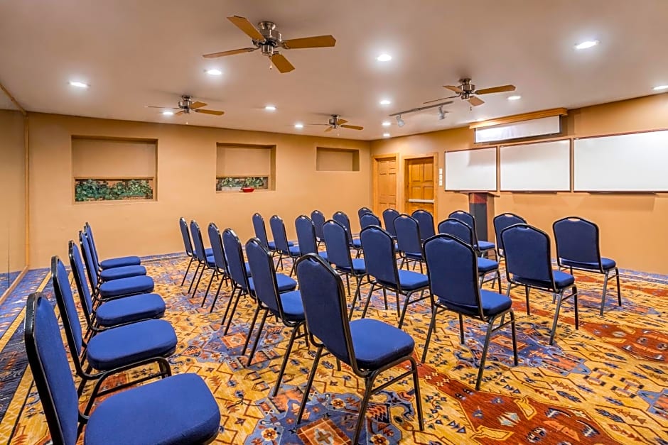 Holiday Inn Canyon De Chelly-Chinle By IHG