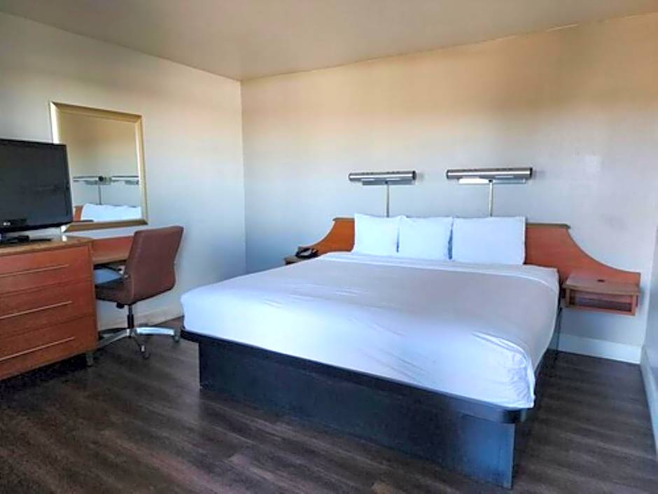 Motel 6 Barstow, CA I15 and Lenwood Road