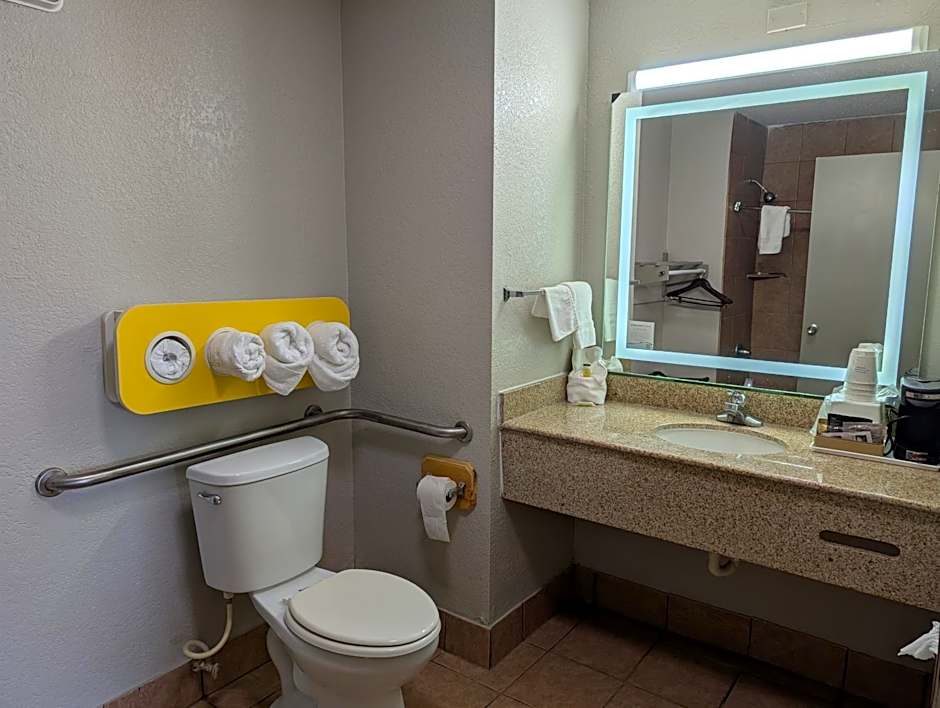 Days Inn by Wyndham Arcadia Louisiana