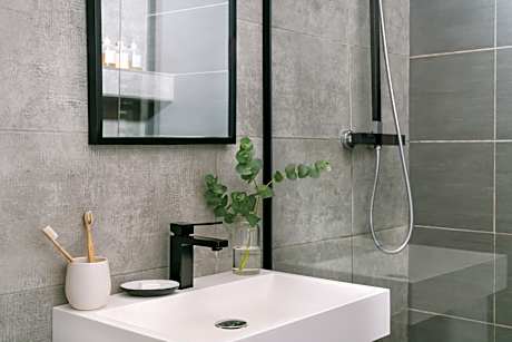 Chambre Double Classique - Vue Tour Eiffel