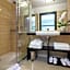 Queen Boutique Hotel