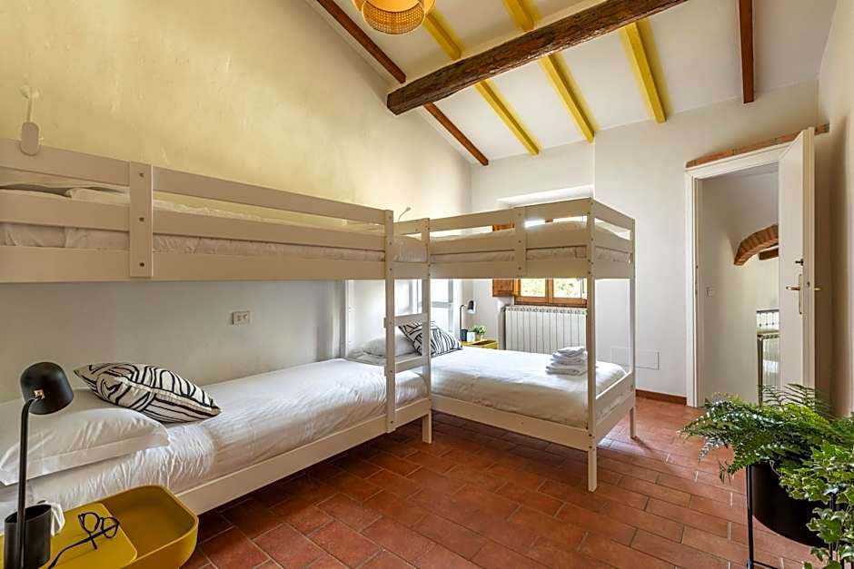 Selvuccia Lodge - Ostello Agricolo
