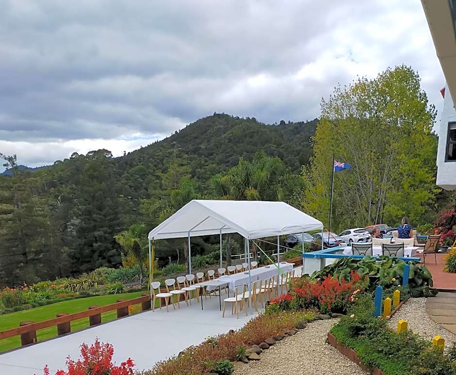 Te Aputa Lodge formerly La Casa Te Puru Lodge