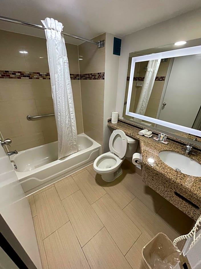 Comfort Inn & Suites Houston I-10 West Energy Corridor
