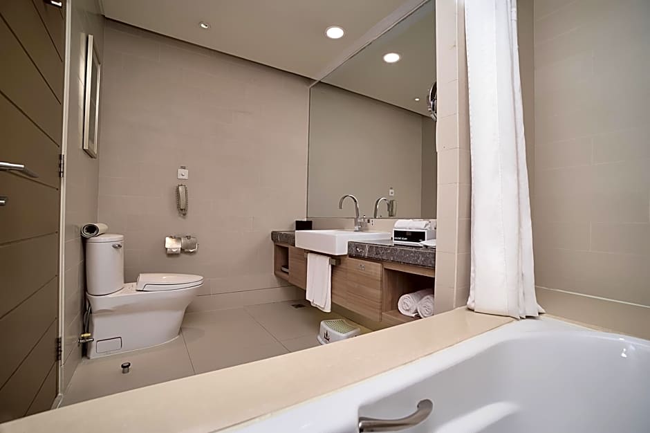 Holiday Inn Tianjin Riverside By IHG