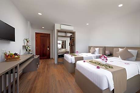 Deluxe Double Or Twin City View