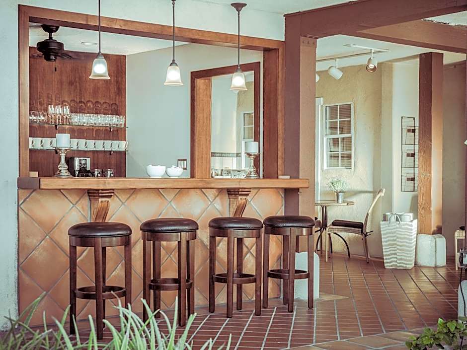 La Maison Hotel - Adults Only