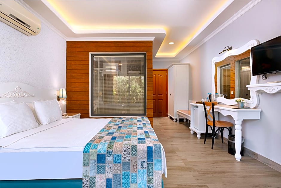 Photo 1 of 4 of Smart Double Room