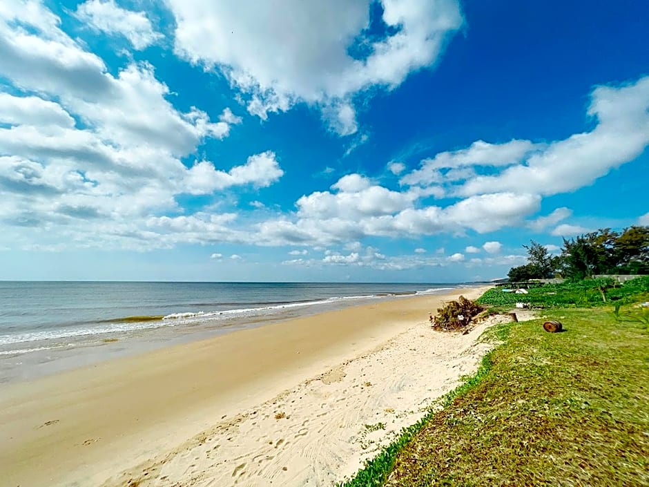 Me Bungalow Beach Resort Phan Thiet