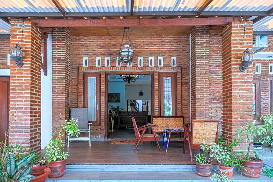 RedDoorz Syariah near Stasiun Klaten