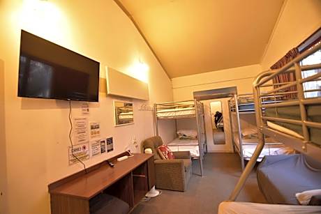 Private room - 3 bunks