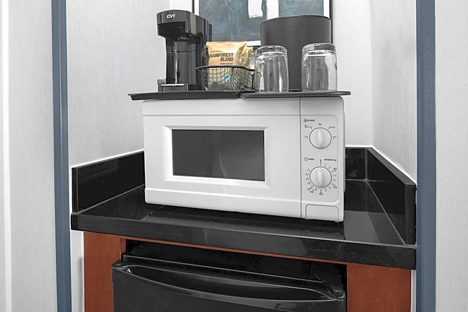 Courtyard by Marriott San Antonio Six Flags at The RIM