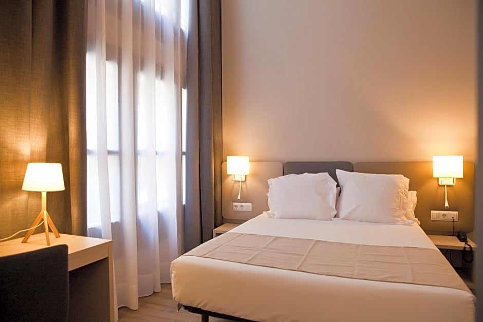 May Ramblas Hotel