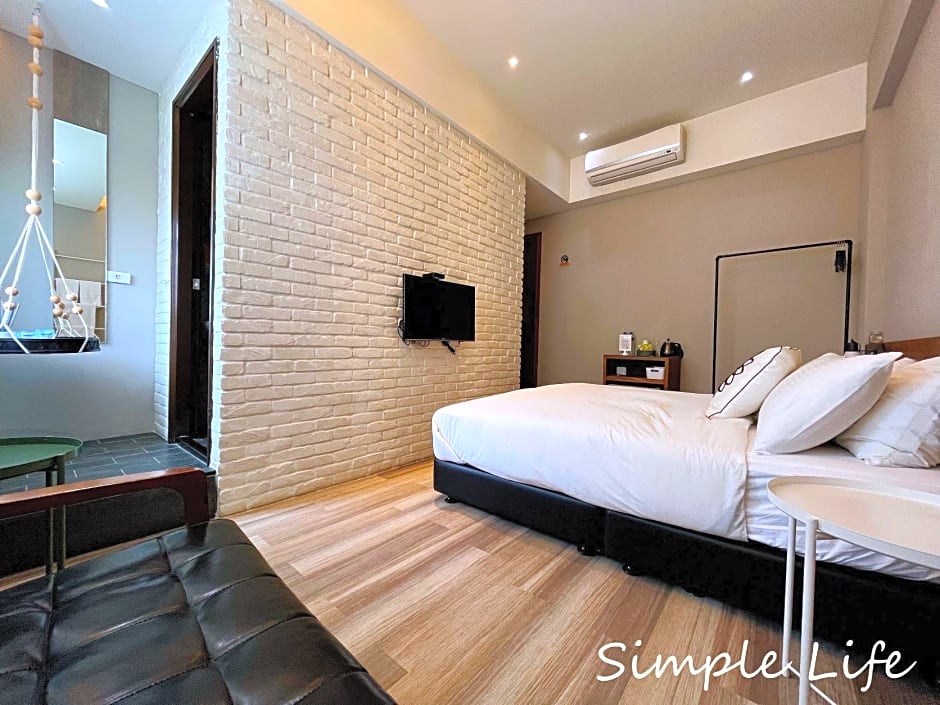 Simple Life Room