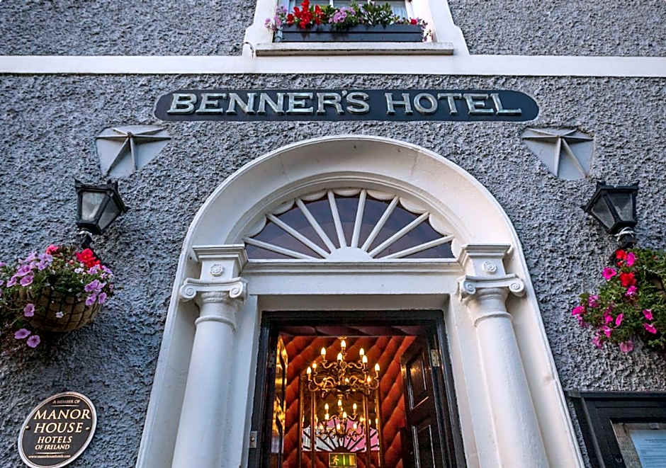 Dingle Benners Hotel
