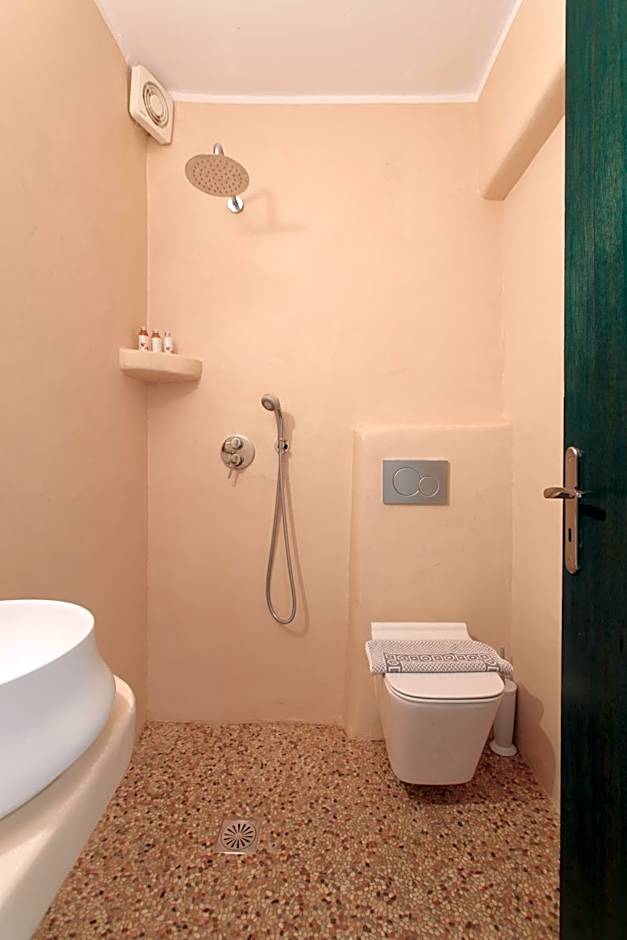 TERRA FOS NAXOS STUDIOS