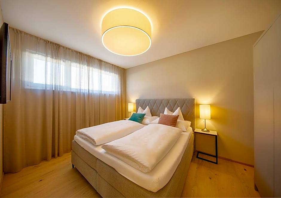 Photo 1 of 9 of 1 Bedroom Apartment, Balcony or Terrace