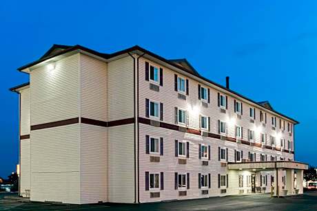 Super 8 by Wyndham Springfield East