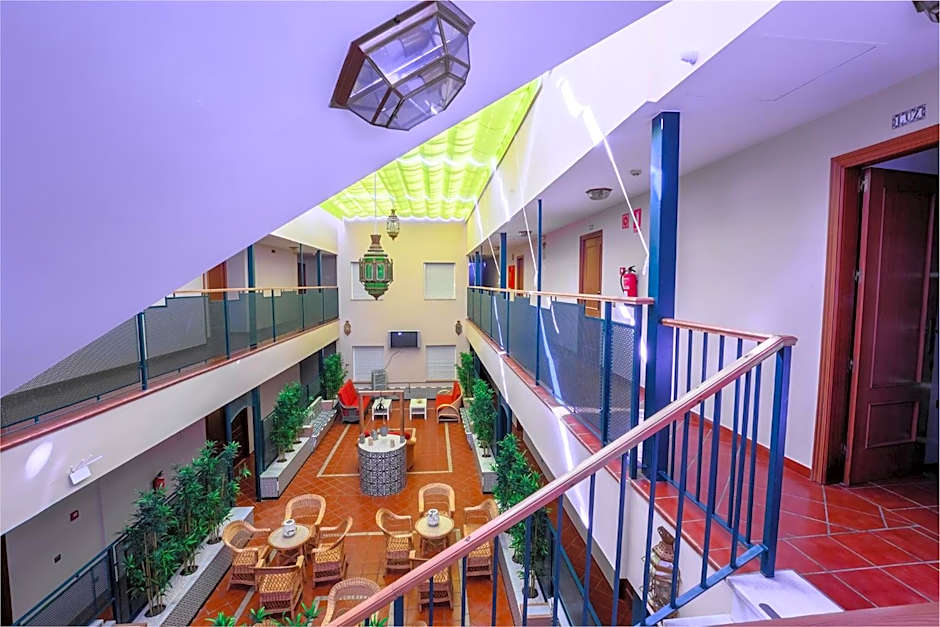 Hotel H28 Camas