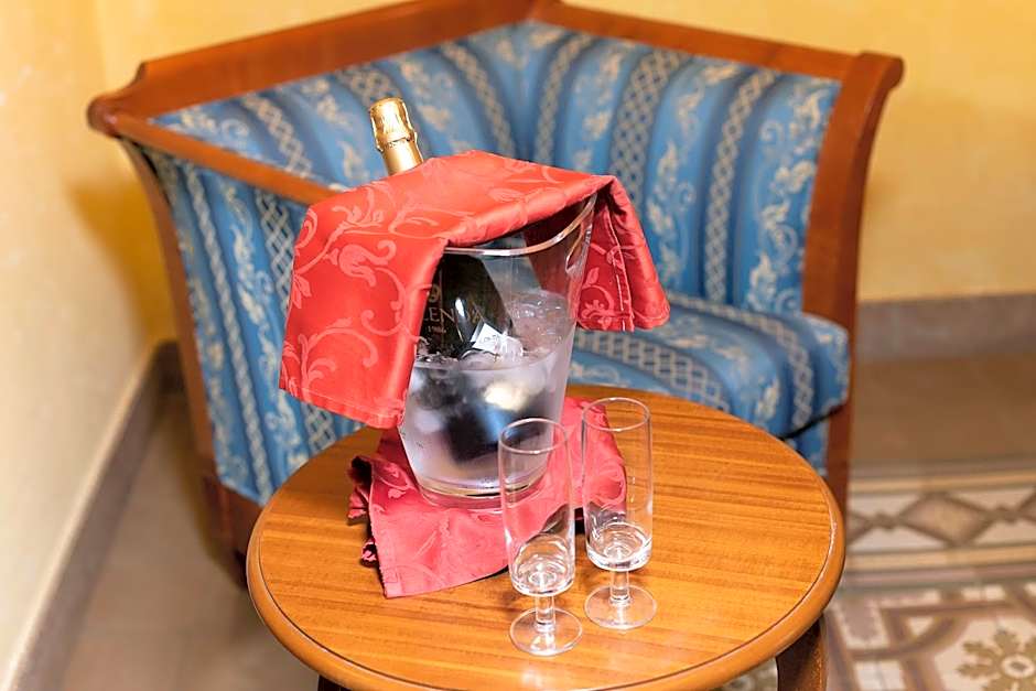Hotel Tonic