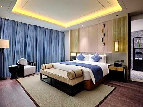 Grand Superior Suite Room