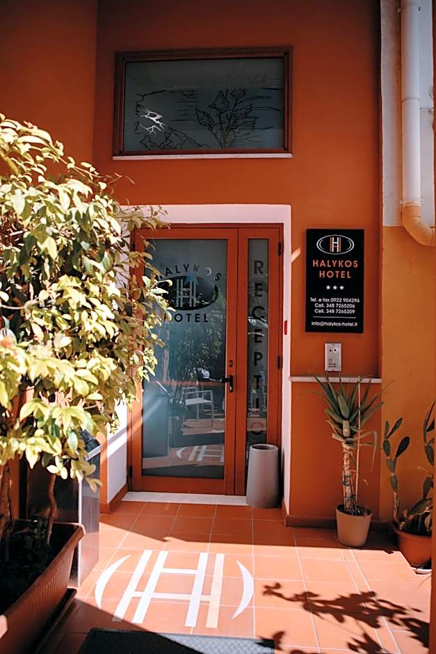Halykos Hotel