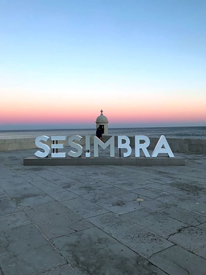 Sesimbra Natural Room and private access