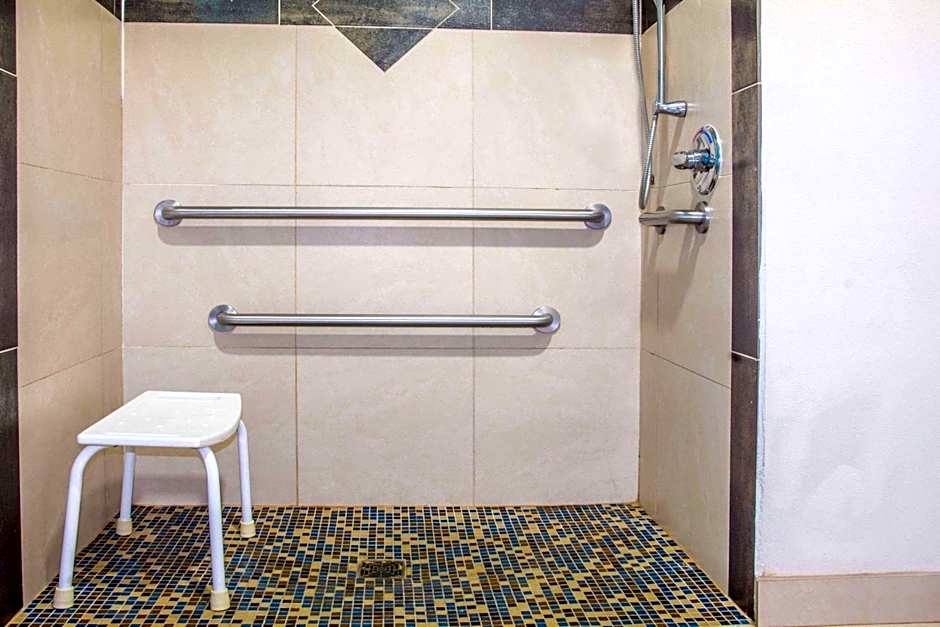 Days Inn by Wyndham Humble/Houston Intercontinental Airport