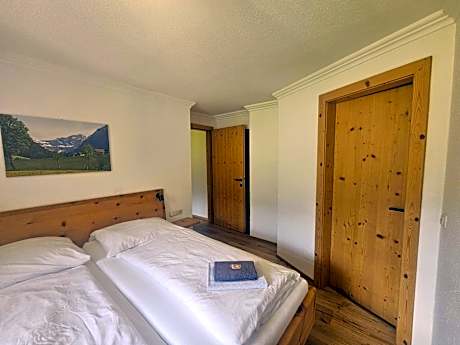 Family Room with Garden View
