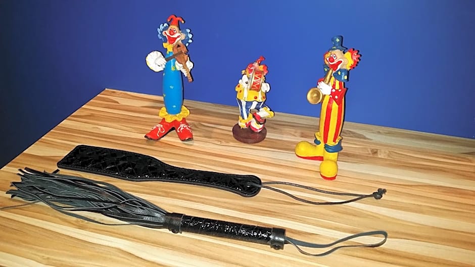 Amaretto Motel - Adults Only