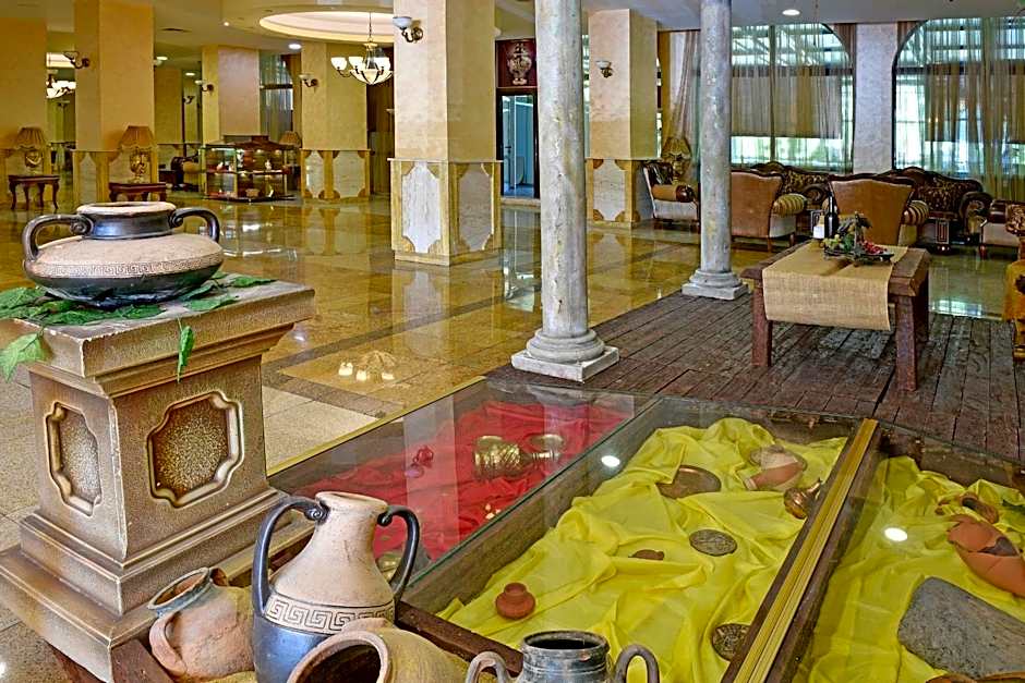 Estreya Residence Hotel and SPA