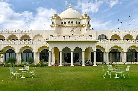 Gulaab Niwas Palace