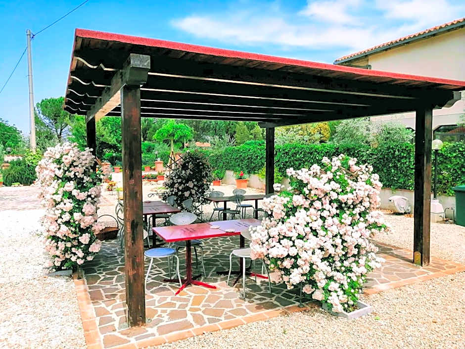 Residence Terra Dei Santi Country House