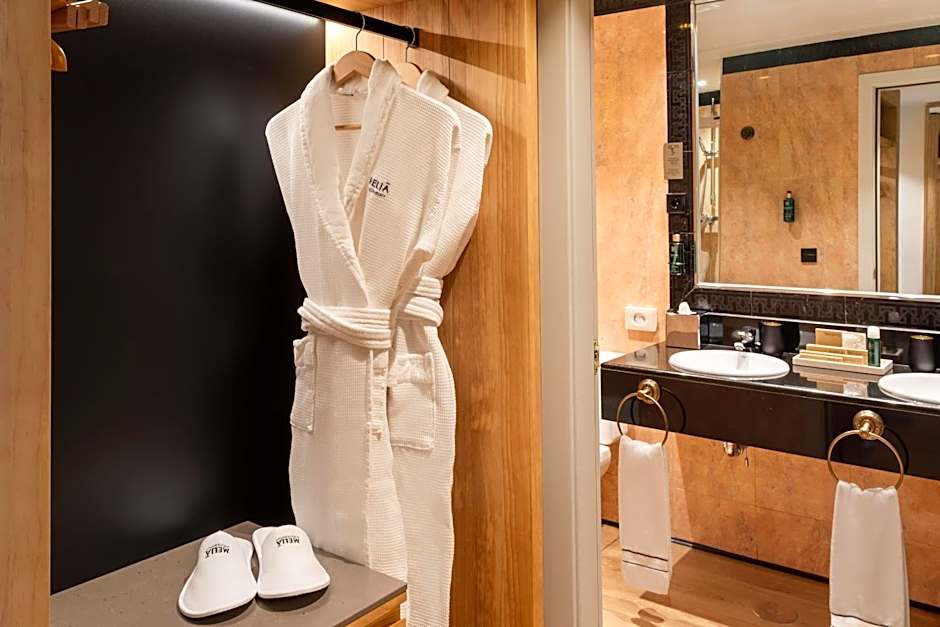 Melia Madrid Barajas