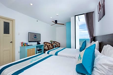Deluxe Twin Room with Sea View