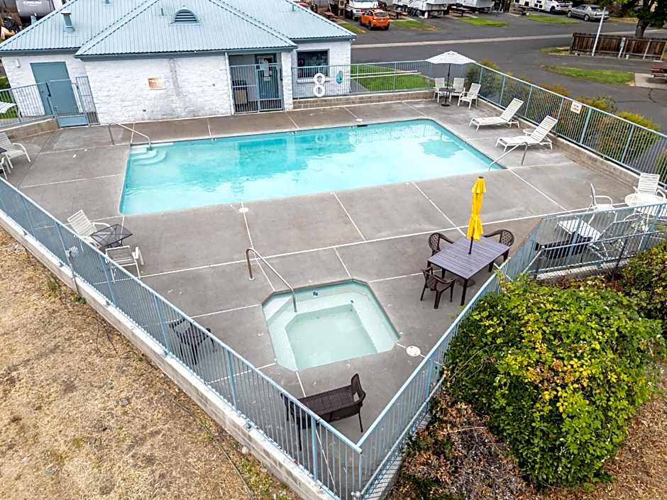 Americas Best Value Inn Phoenix Medford